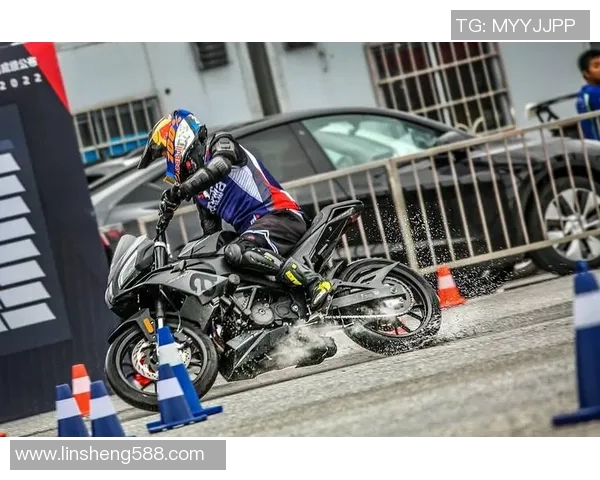 聚焦足球球星disco成长之路与赛场风采全景解读